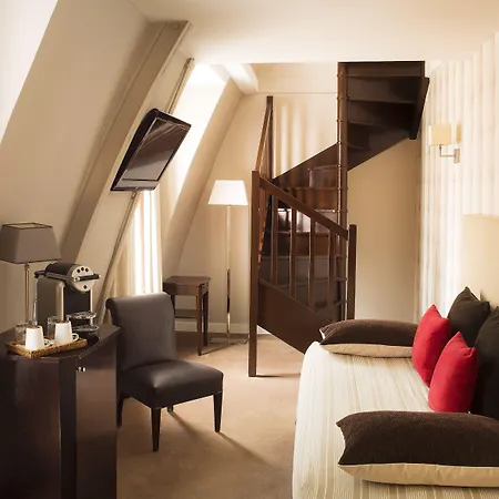 Daunou Opera Hotel 3*